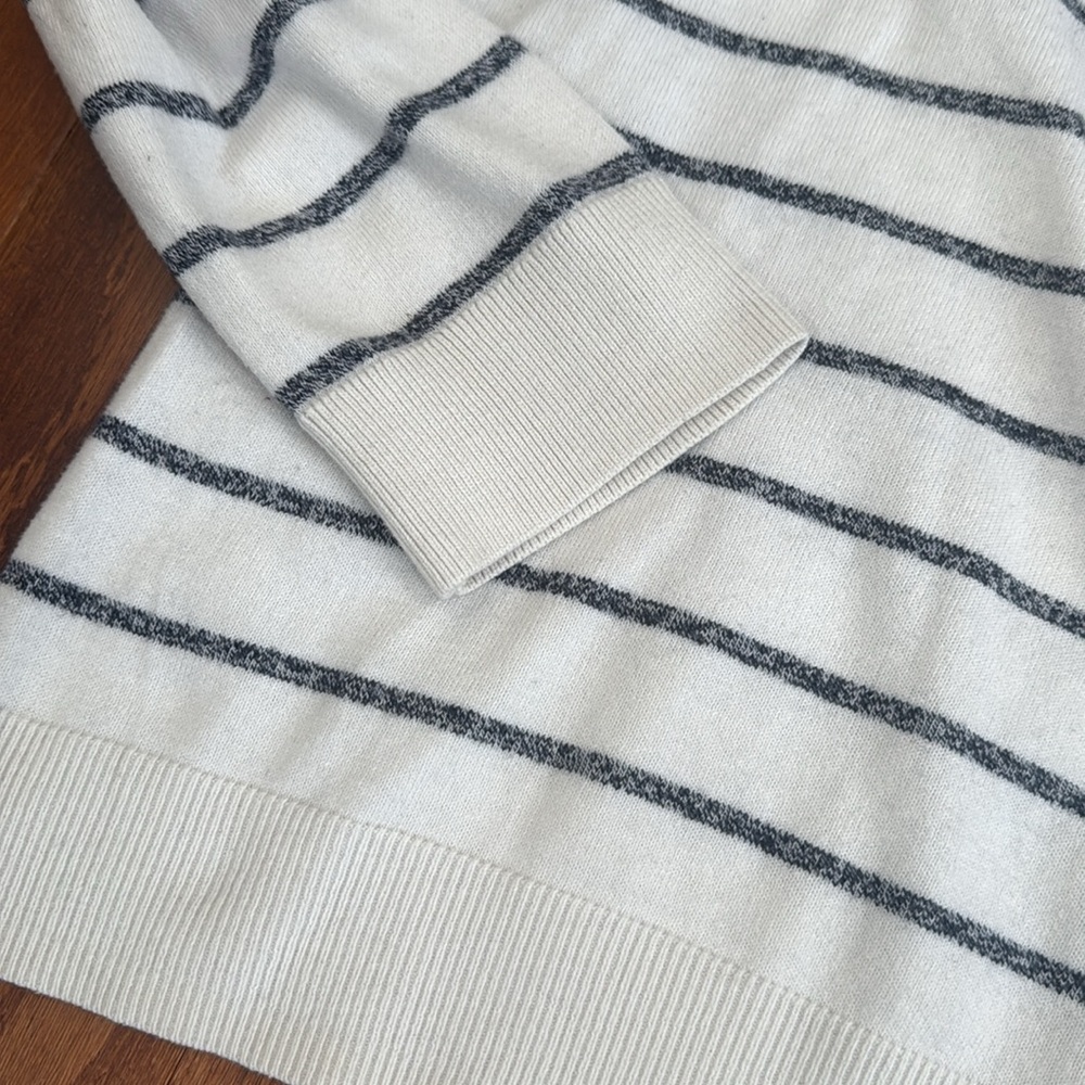 Nautica Anchor Sweater - Picture 3 of 11